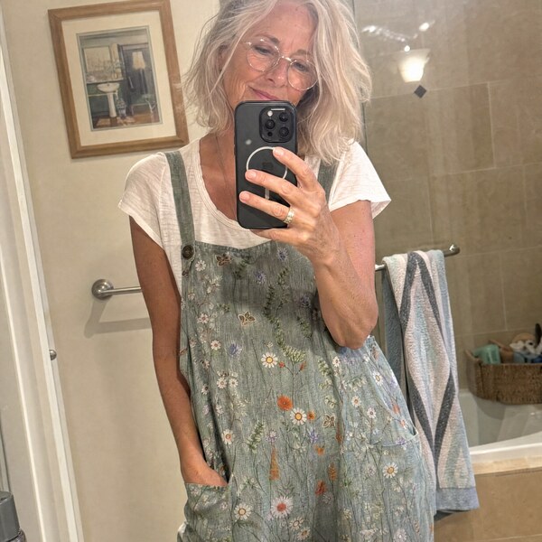 Carol Whitmore wearing Pearl's Easy Days overalls, mirror photo